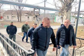 Заместитель министра строительства и жилищно-коммунального хозяйства Донецкой Народной Республики А.П. Нагайцев проверил ход ремонтно-восстановительных работ ГБУ "Городская больница №1 города Мариуполя"