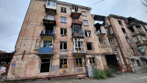 Multi-apartment residential building in Ilyichevsky district of Mariupol