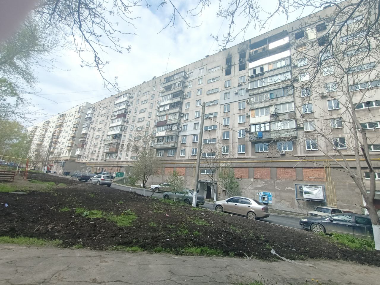 Multi-apartment residential building in the Central district of Mariupol