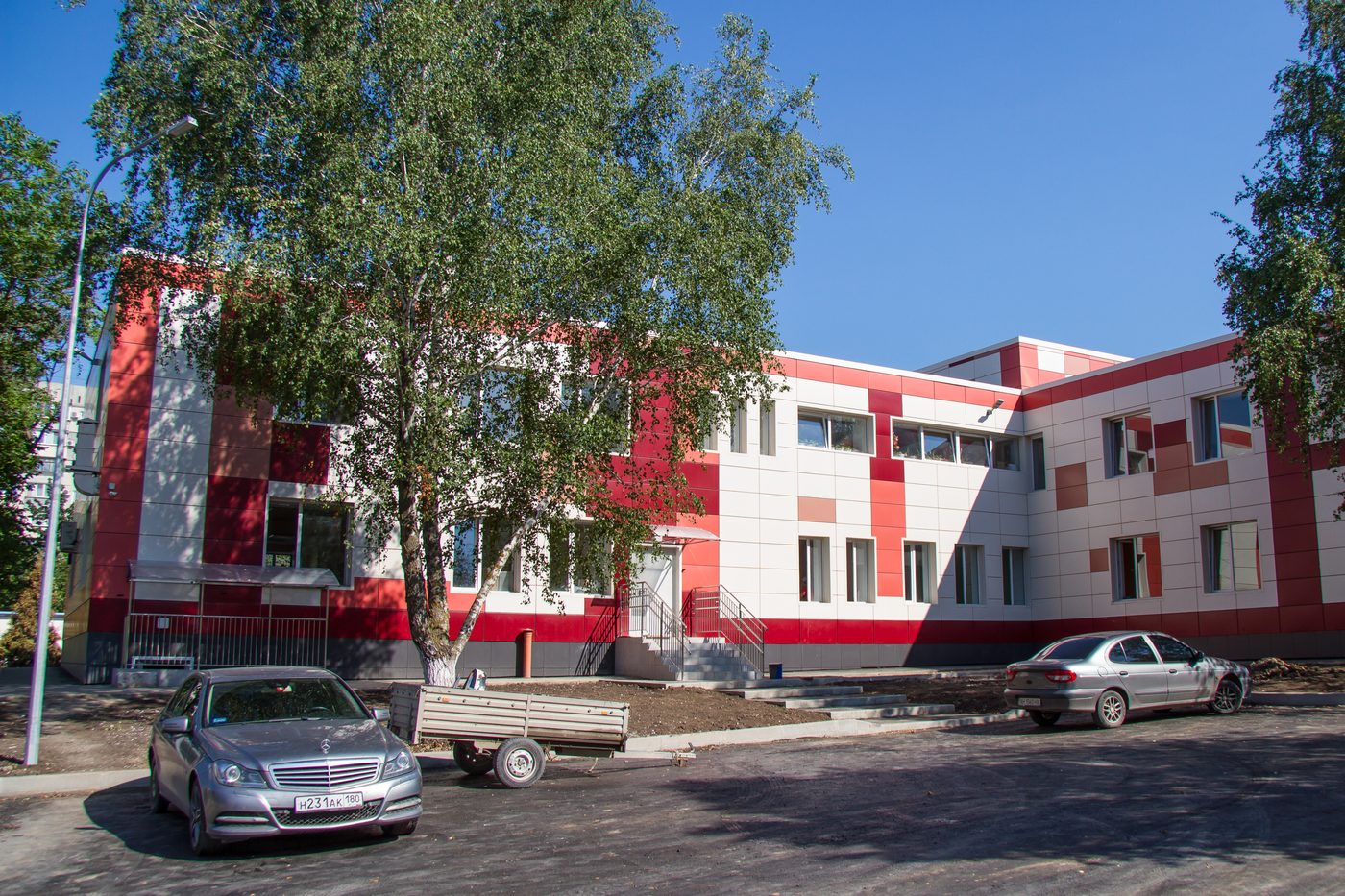 School of Arts in the Central District of Mariupol