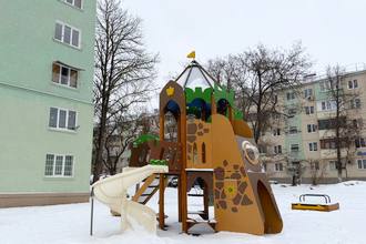 В рамках программы «Благоустройство придомовых территорий 2024-2026» завершены работы во дворе дома на улице Кронштадтской в Мариуполе