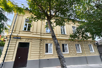 При восстановлении фасадов в Мариуполе используется палитра из 40 цветов